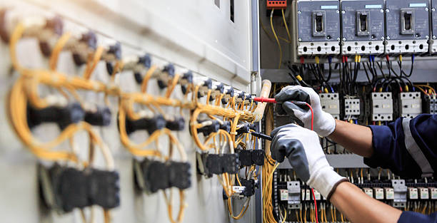 Professional Electrician technician working in Sunriver, OR